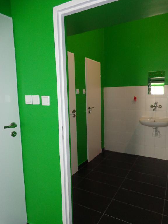 Lolek Hostel Люблин Екстериор снимка