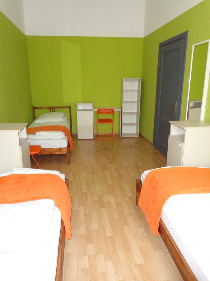 Lolek Hostel Люблин Екстериор снимка